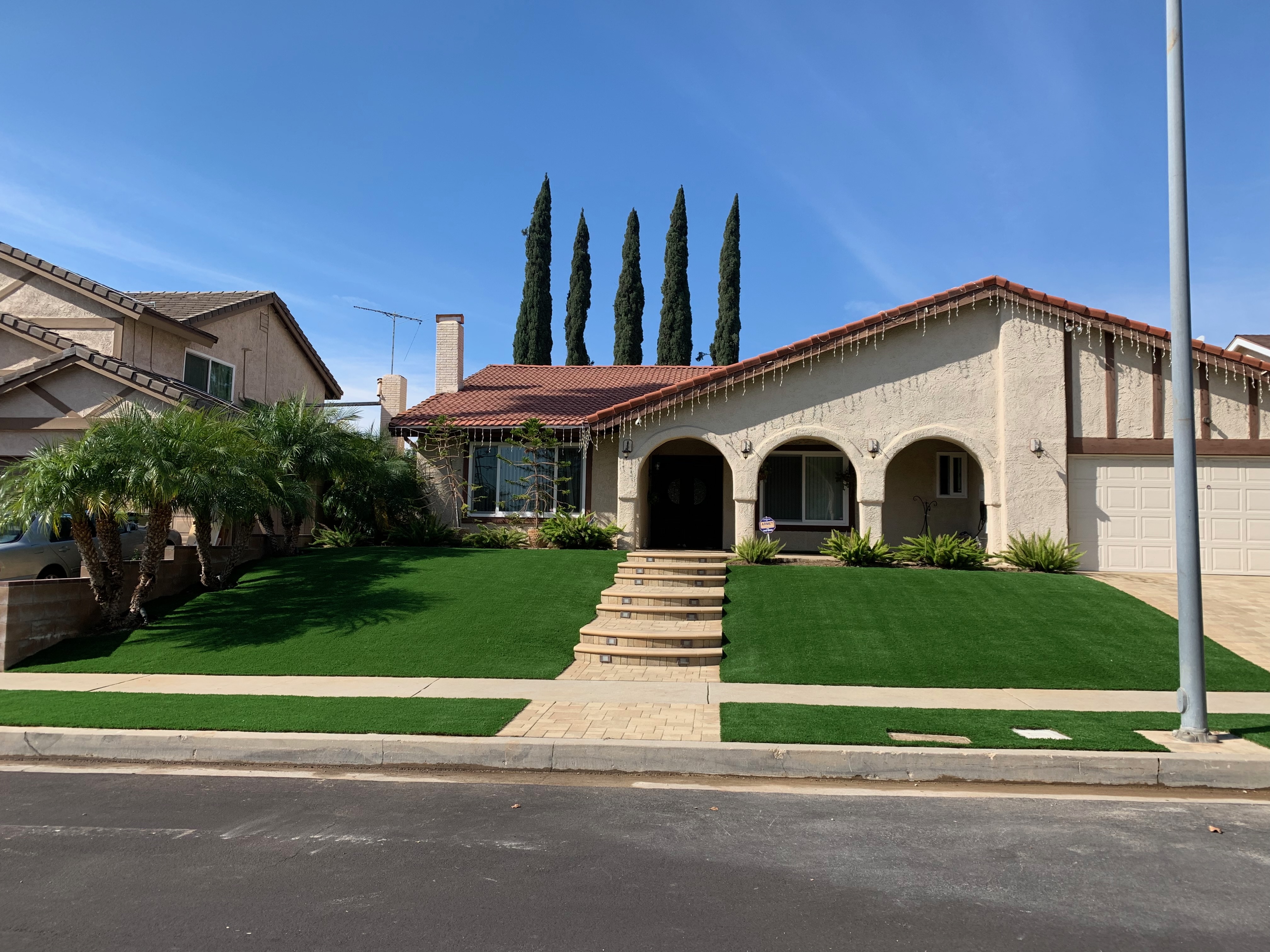 Front yard artificial turf and curb appeal landscape project